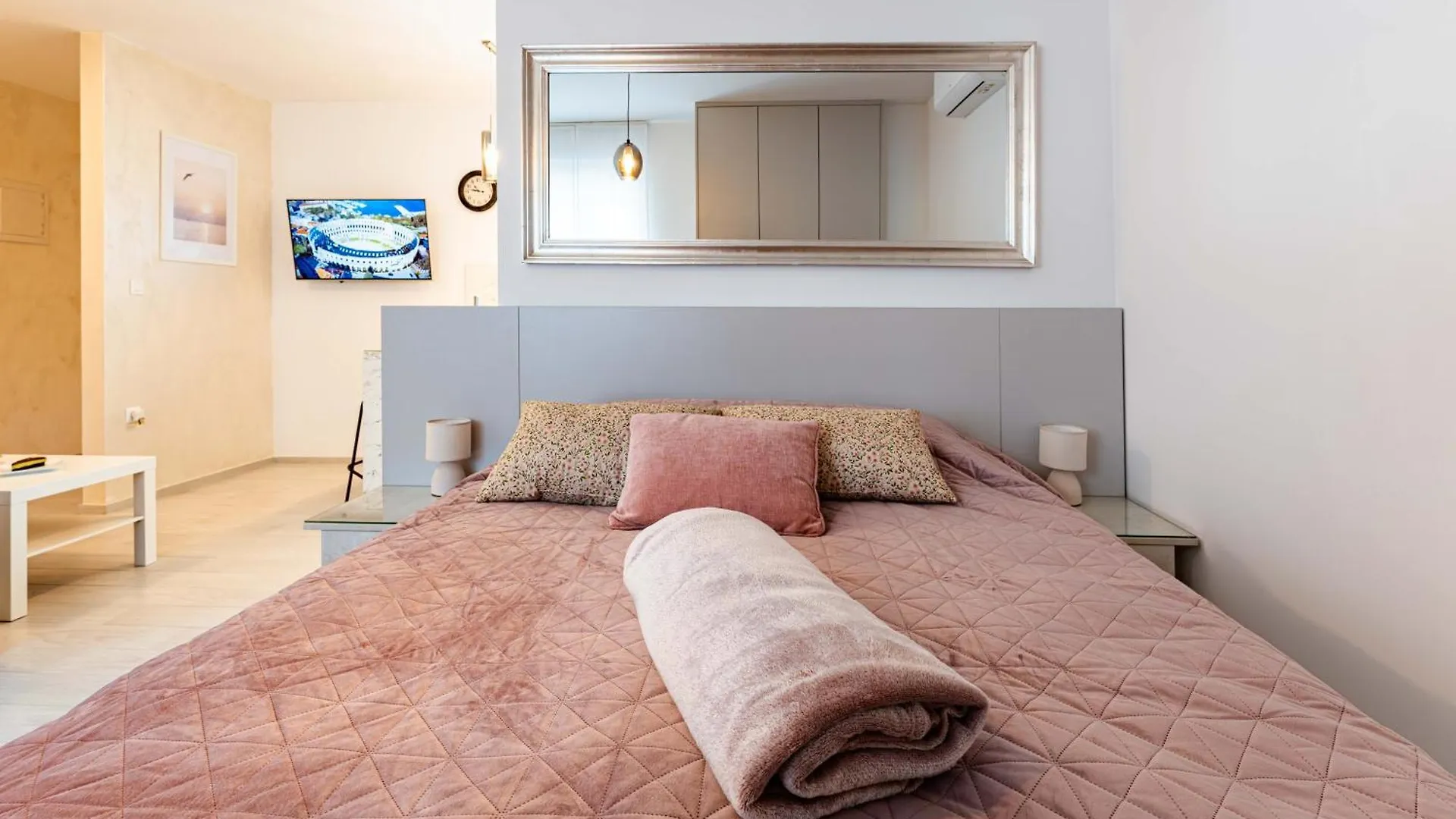 Pula Centar Apartment 0*,  Croatia